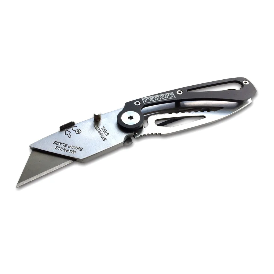 pedro-s-folding-utility-knife-with-replaceable-blade-stainless-aluminum-construc image 1