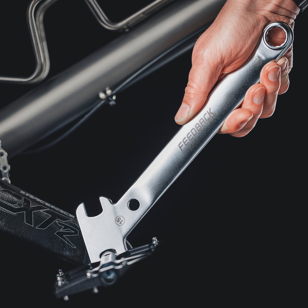 feedback-sports-15mm-pedal-wrench-combo-angled-pedal-axle-nut-wrench image 2