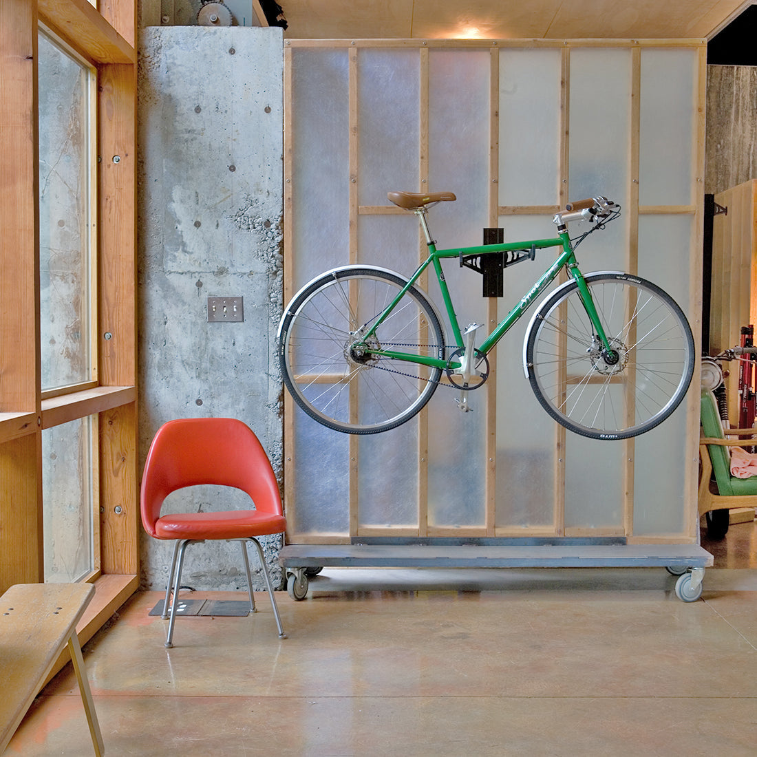 feedback-sports-velo-wall-rack-adjustable-bike-display-rack image 7