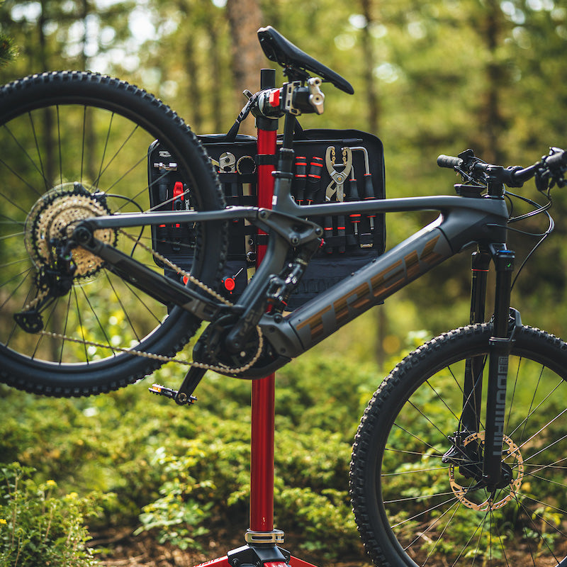 feedback-sports-pro-mechanic-hd-bike-repair-stand image 2