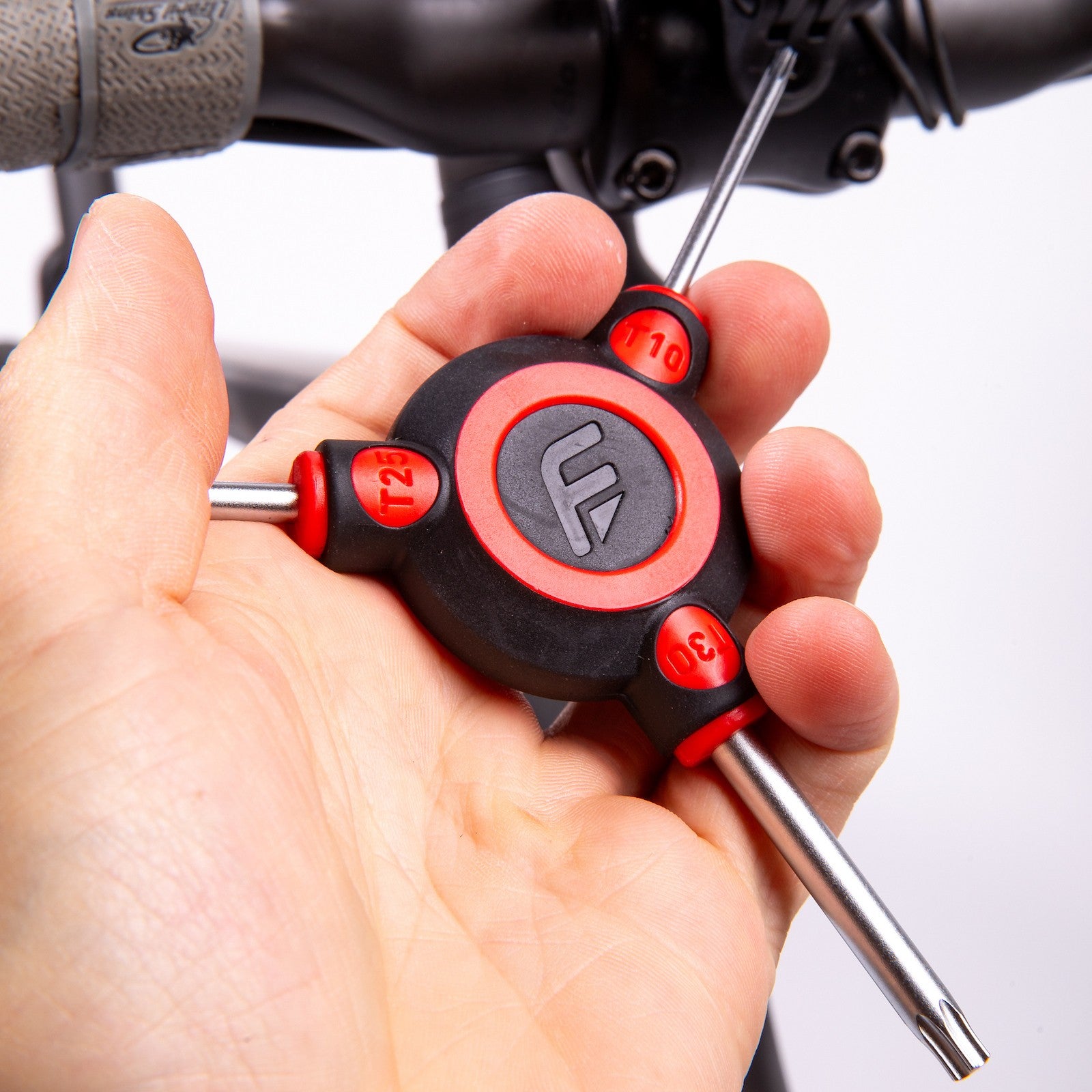 feedback-sports-3-way-torx-wrench-t10-t25-t30-ergonomic-fixed-bit-set image 3