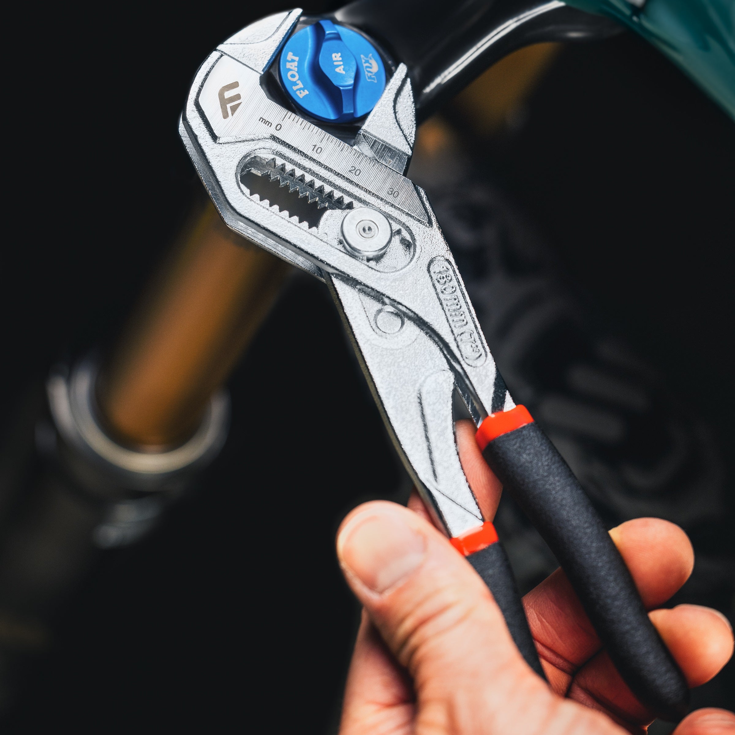 feedback-sports-adjustable-pliers-wrench-180mm image 2