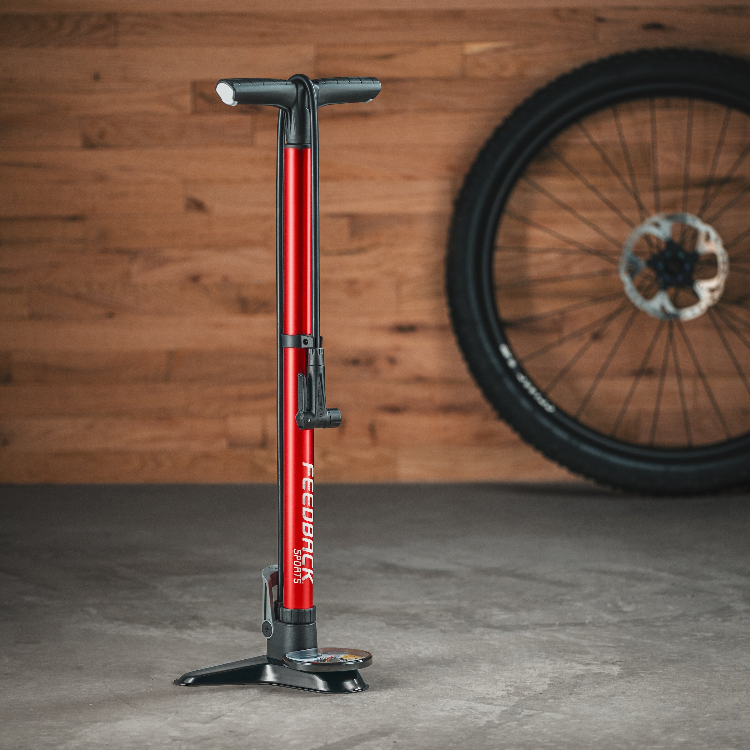 feedback-sports-pneuma-cc-dual-function-compact-floor-pump-tubeless-charger image 4