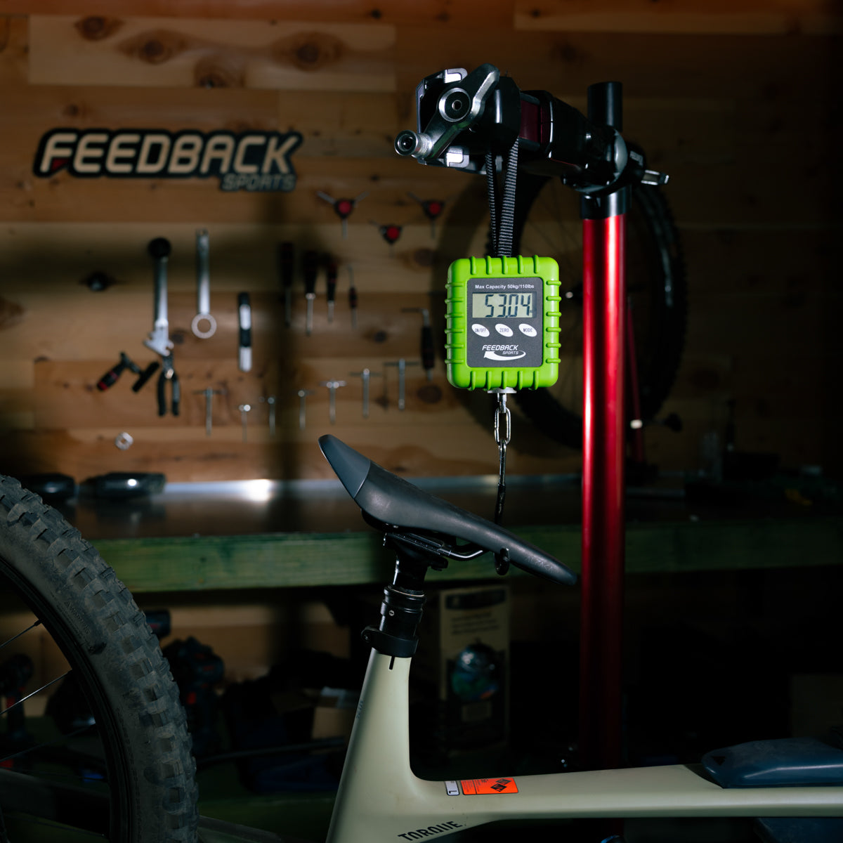 feedback-sports-expedition-digital-scale-55-lb-capacity-1-accuracy image 2