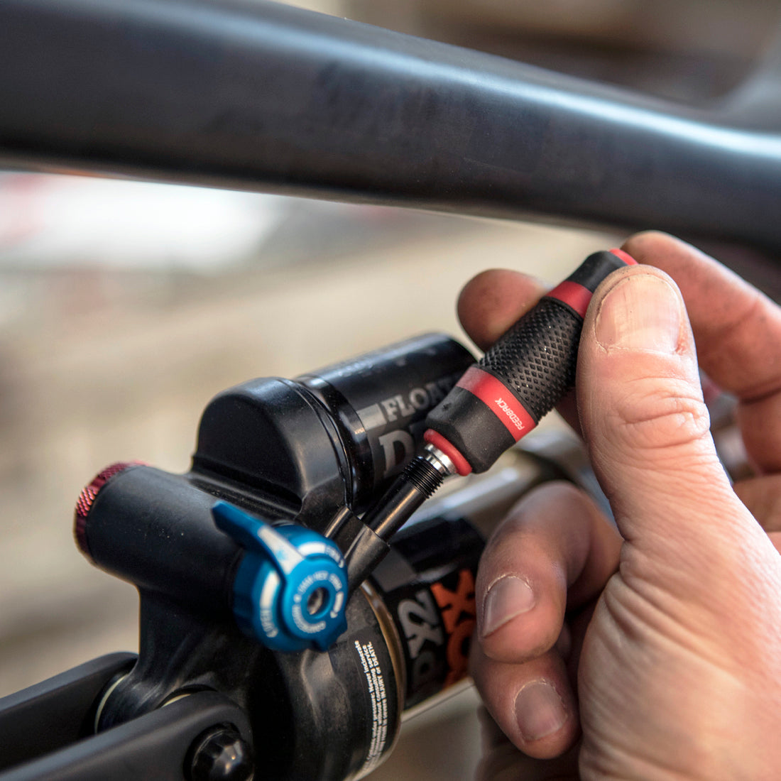 feedback-sports-valve-core-tool-dual-presta-schrader-compact image 8