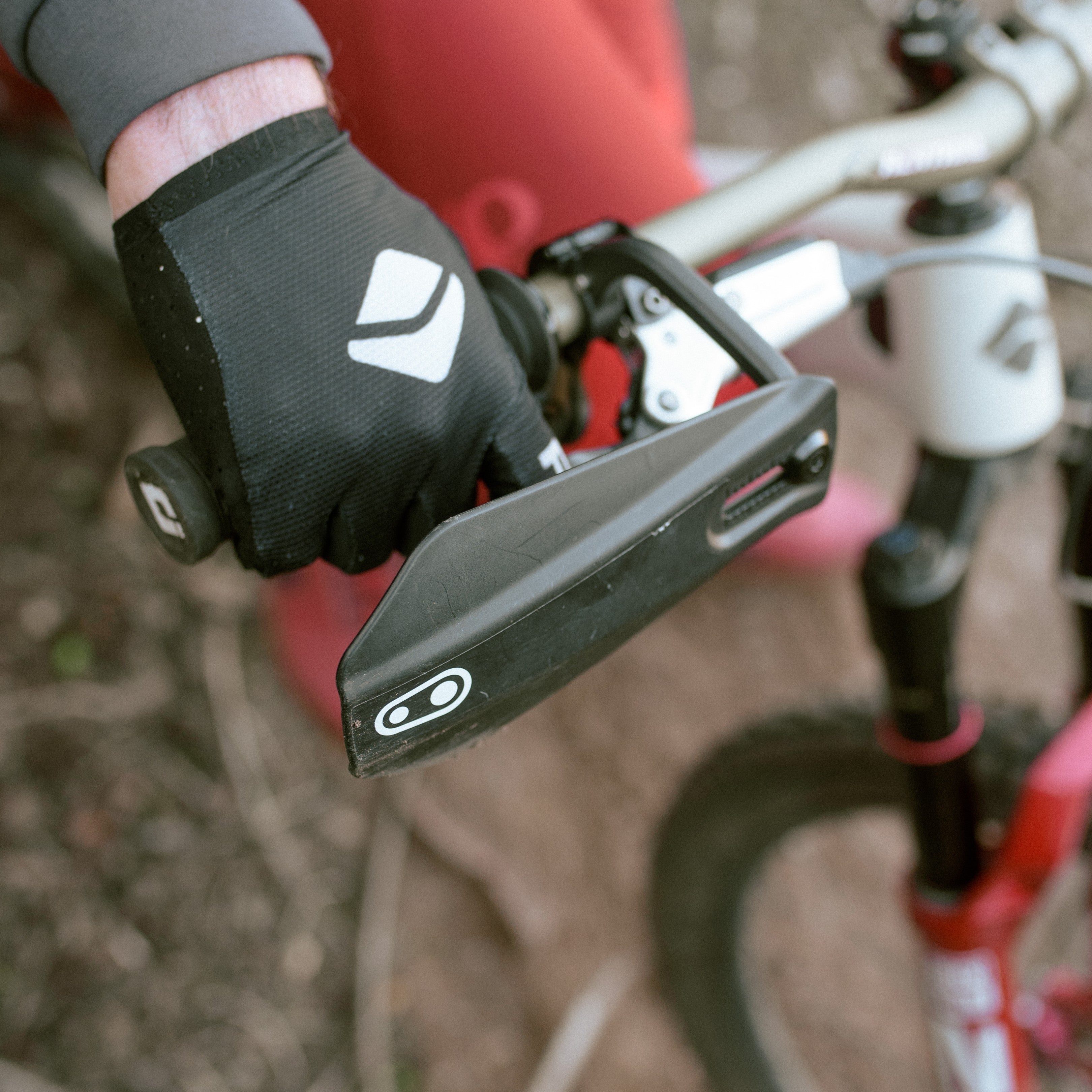 crankbrothers-guardian-universal-handguard-kit image 5