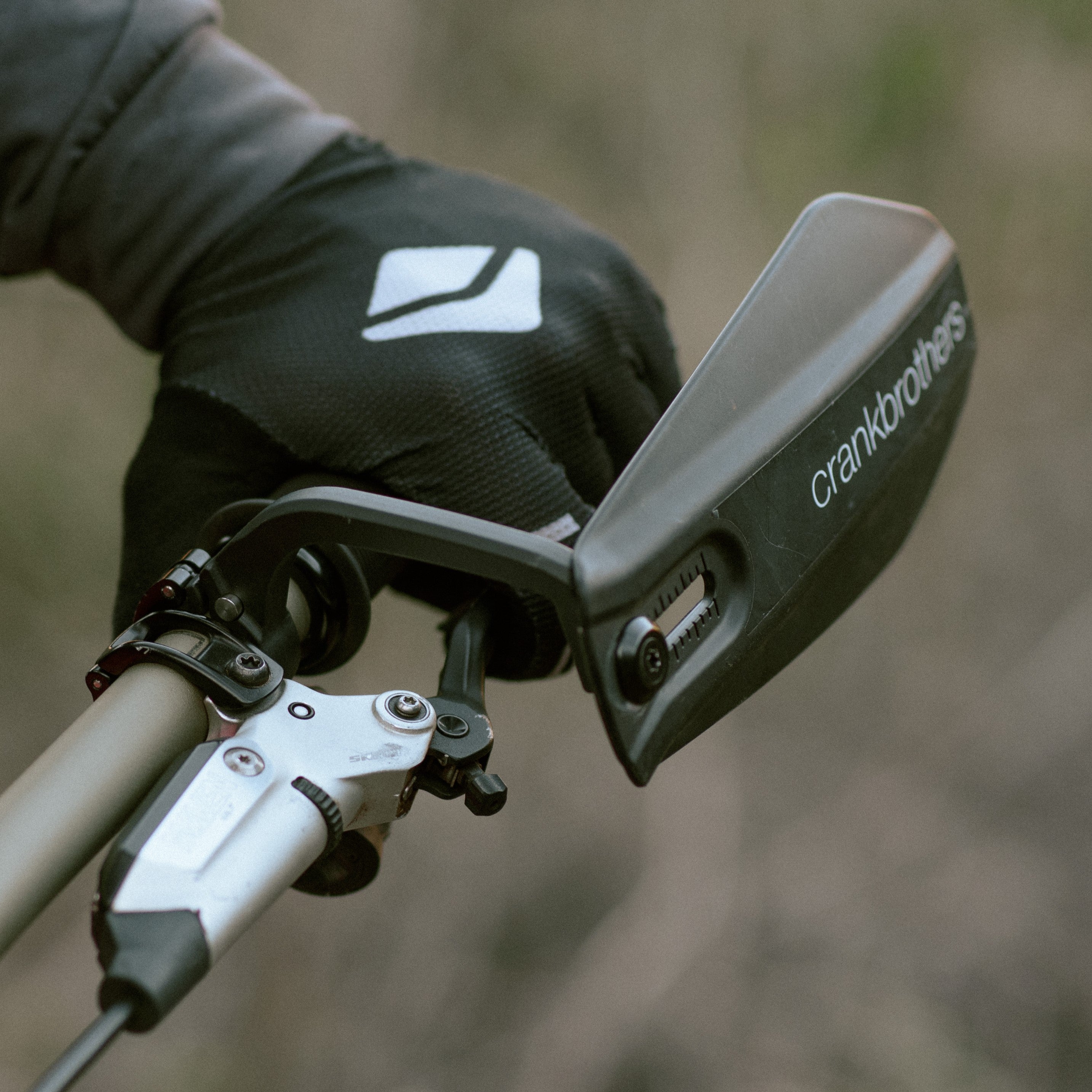 crankbrothers-guardian-universal-handguard-kit image 4