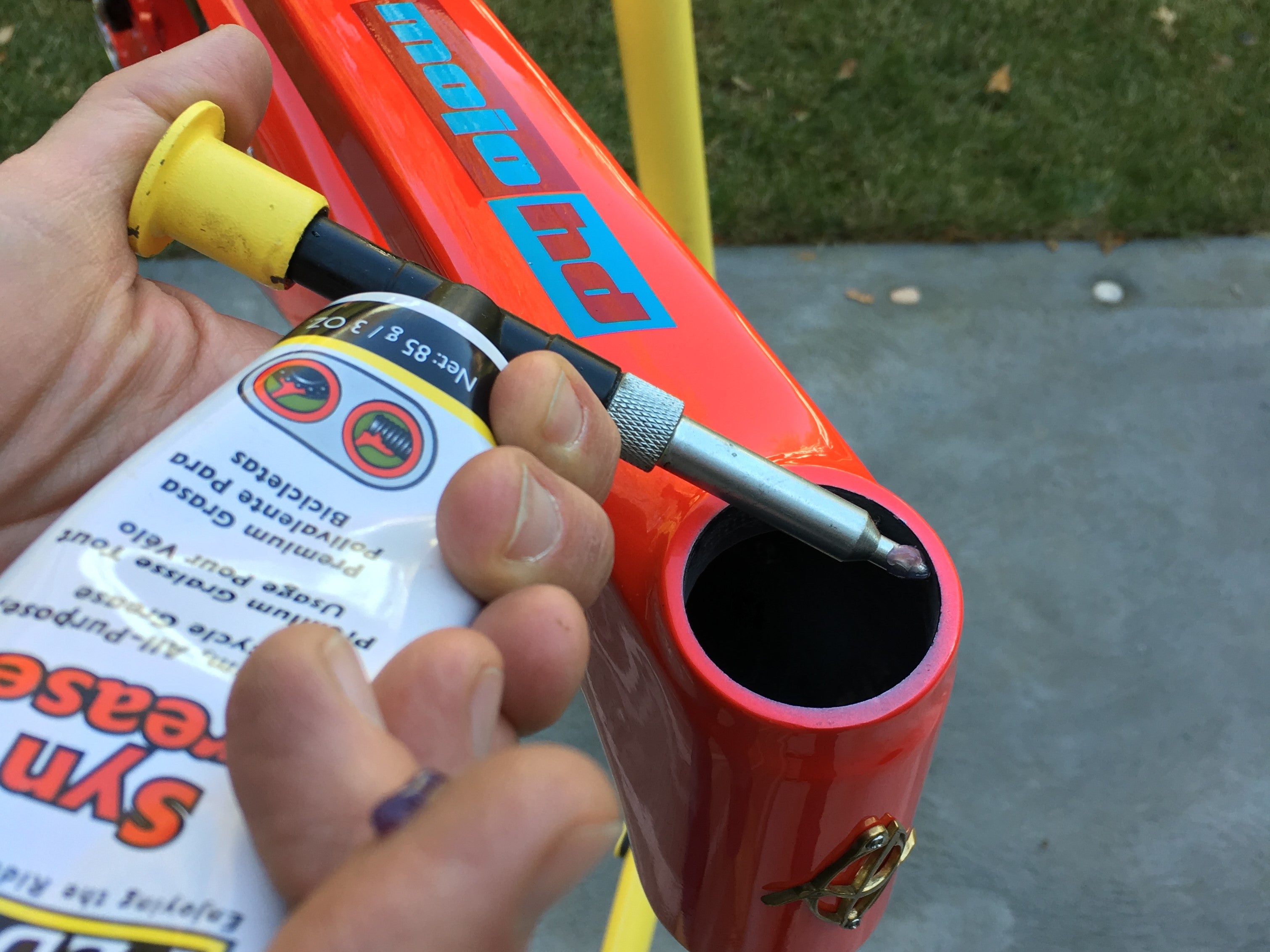 pedro-s-syn-grease-plus-premium-all-purpose-synthetic-bicycle-grease-nlgi-1-5-gc image 2