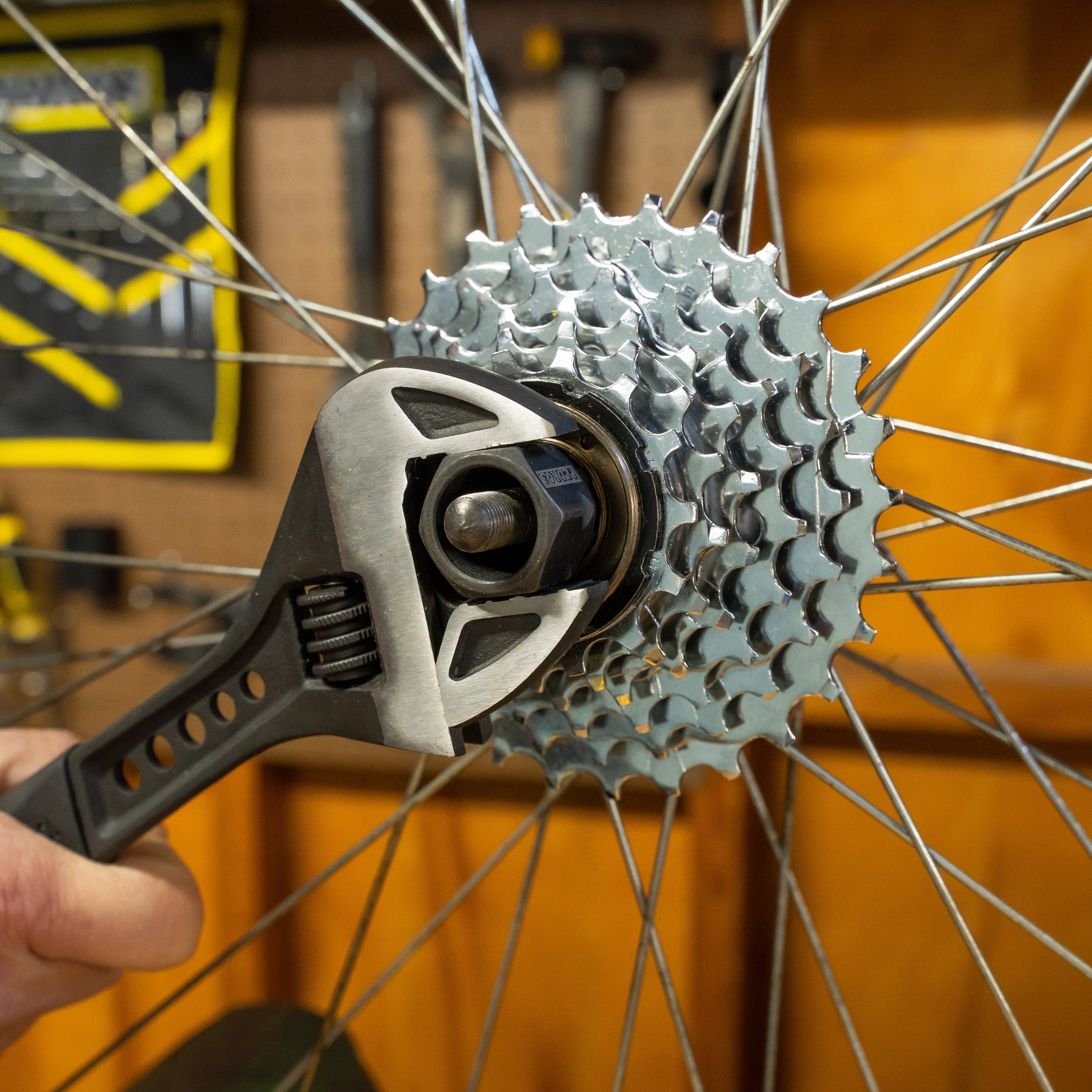 pedro-s-freewheel-socket-multi-speed-12-spline-x-23mm image 5
