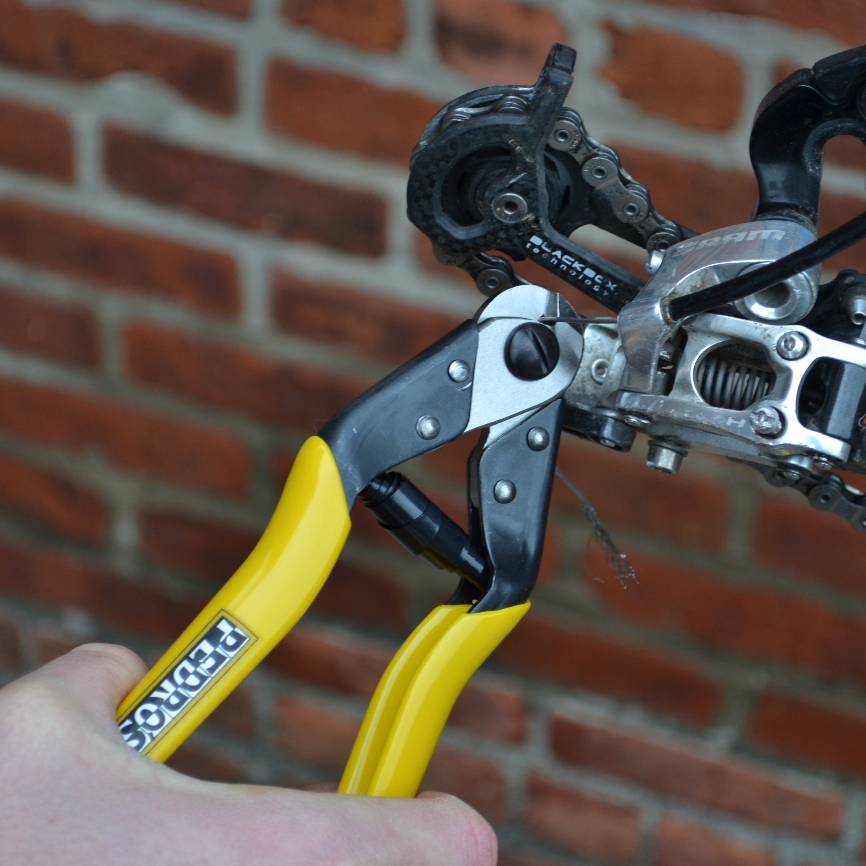 pedro-s-cable-cutter image 2