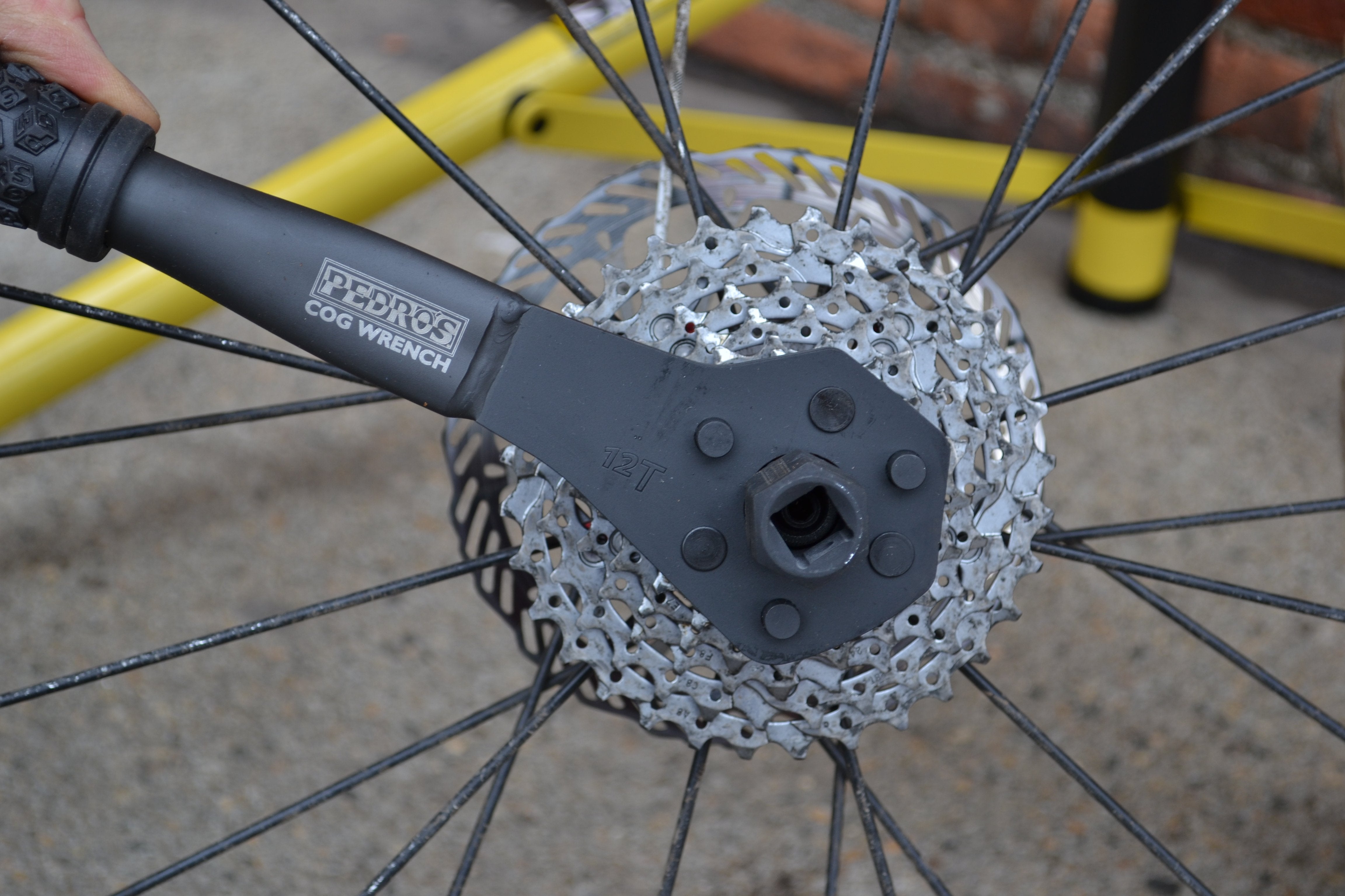 pedro-s-cog-wrench-discontinued-replaced-by-pro-chain-whip image 4
