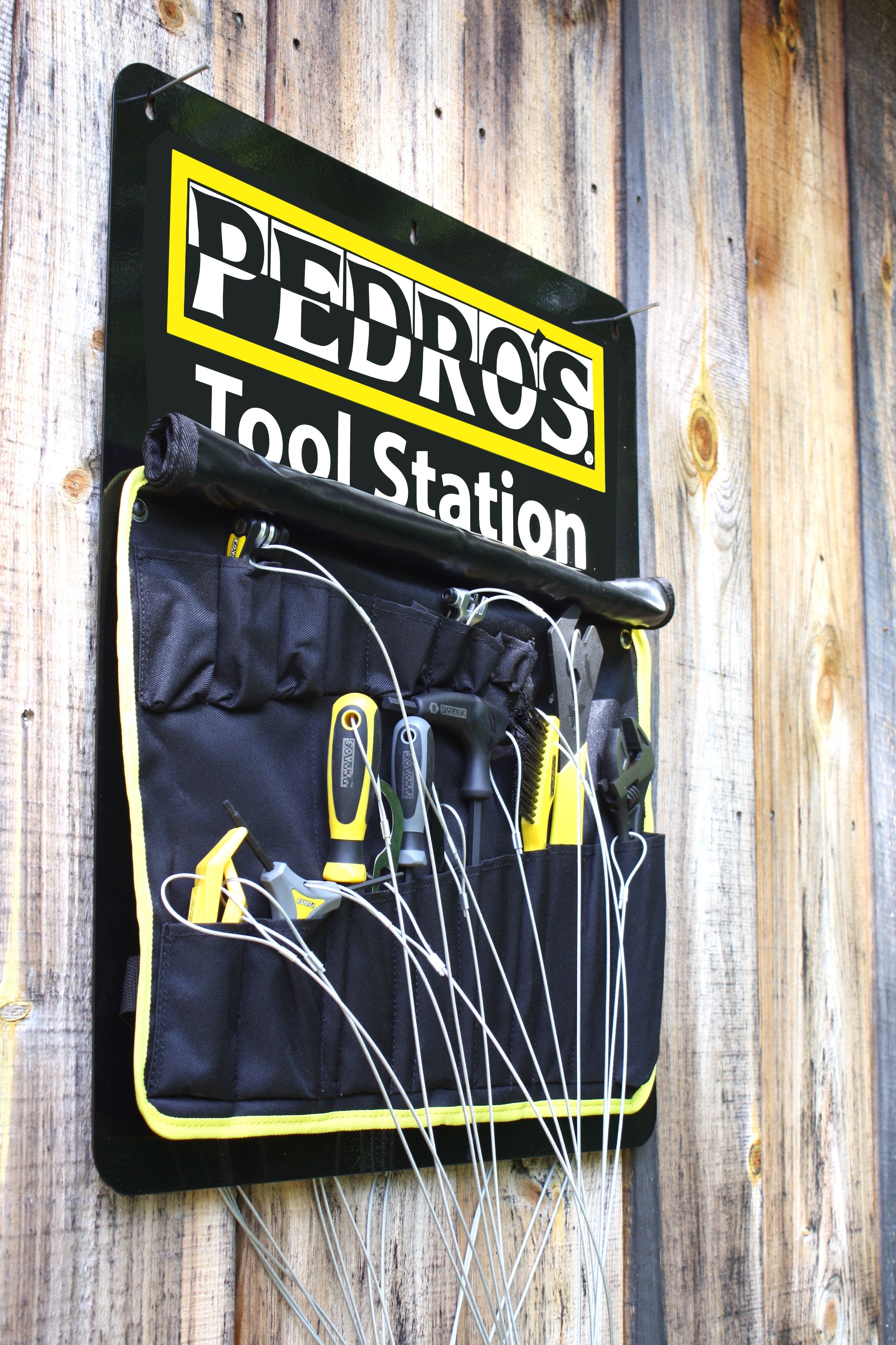 pedro-s-tool-station-public-bike-repair-stand-with-13-tethered-tools image 3